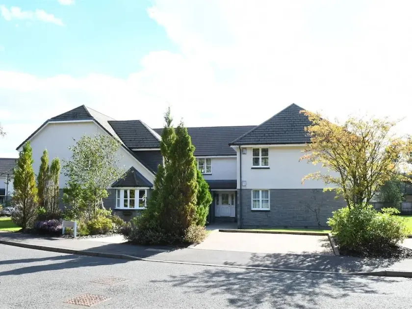 Gleneagles Windsor Gardens - Image 1