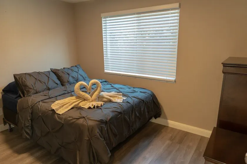 Cozy 1-bedroom in Richmond - Image 1