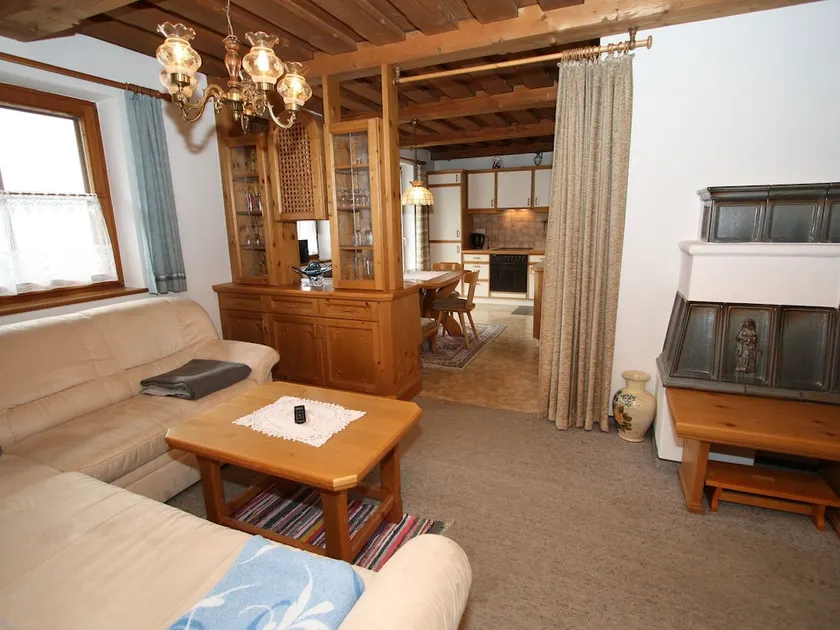 Vintage Apartment in Stuhlfelden With Balcony - Image 1