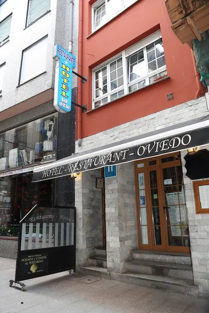 Hotel Restaurant Oviedo - Image 1