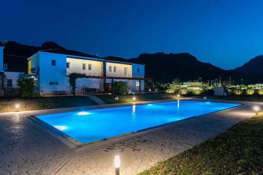 Beautiful 2-bedroom Villa in Kolymbia-rhodes - Image 1