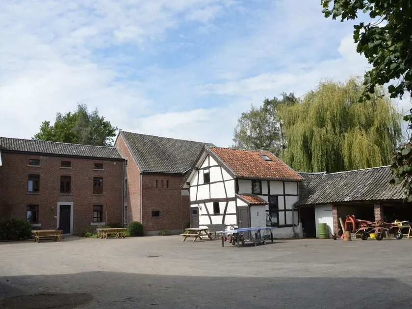 Spacious House in a Farm, Located in the Bucolic - Image 1