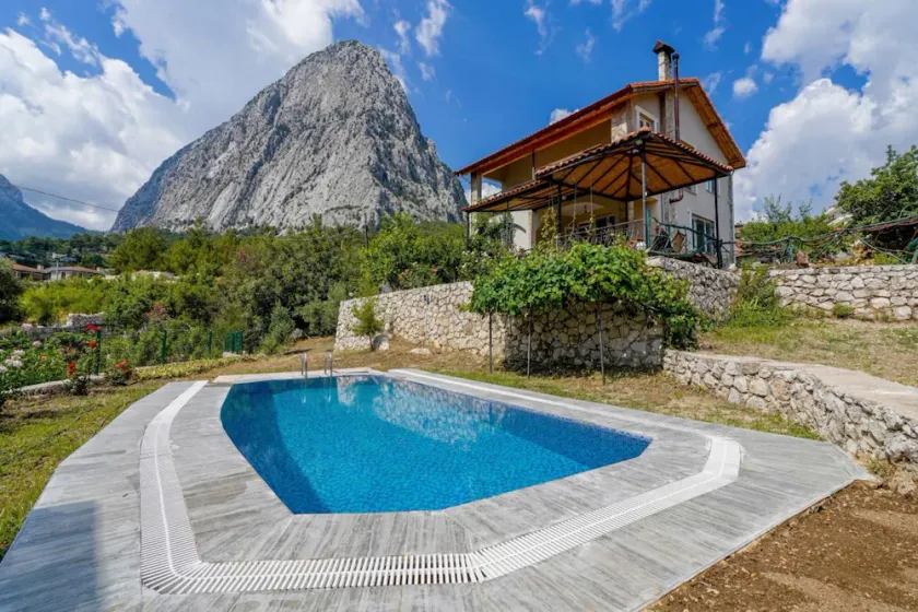 Secluded Villa With on Mountainside in Antalya - Image 1