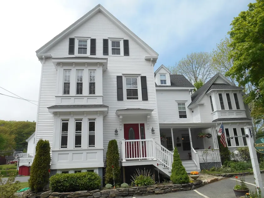 Bayberry House Bed & Breakfast - Image 1
