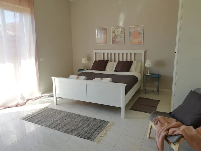 Myharbour Apartments - Image 1