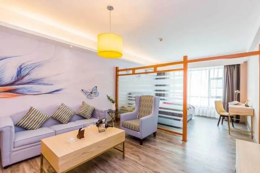 Fei Fan Holiday Hotel Guangzhou - Image 1