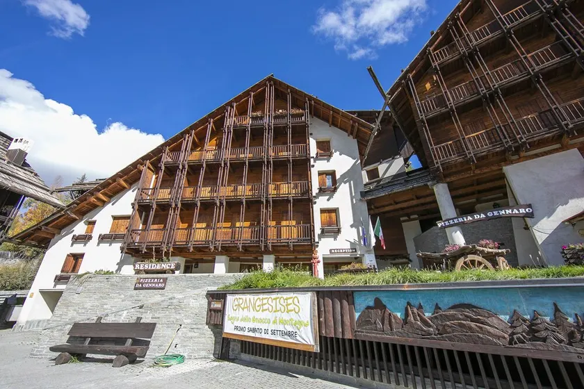 Grange Hike & Ski - 3C Sestriere - Image 1