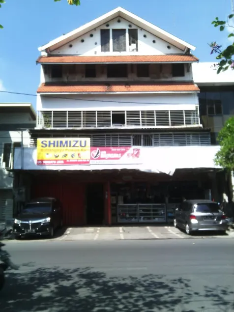 Family Guest House Baratajaya 48 - Image 1