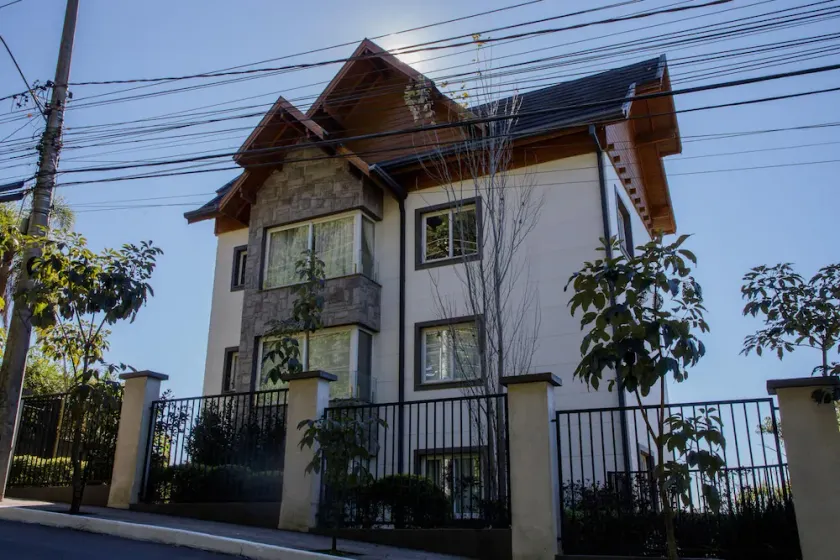 Apartamento moderno e aconchegante em Gramado - Image 1