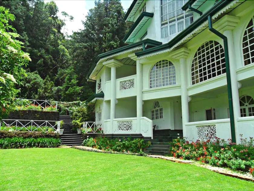 Green Forest Hotel by OYO Rooms - Image 1