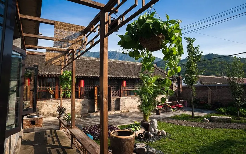 Guoao Village Great Wall Yard - Image 1