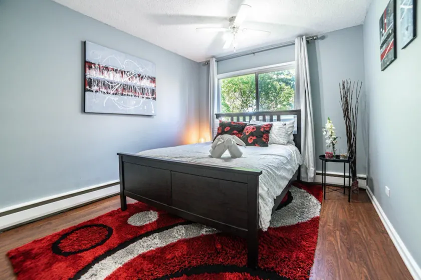 Gorgeous 2Br Condo w Parking Patio Coffee - Image 1