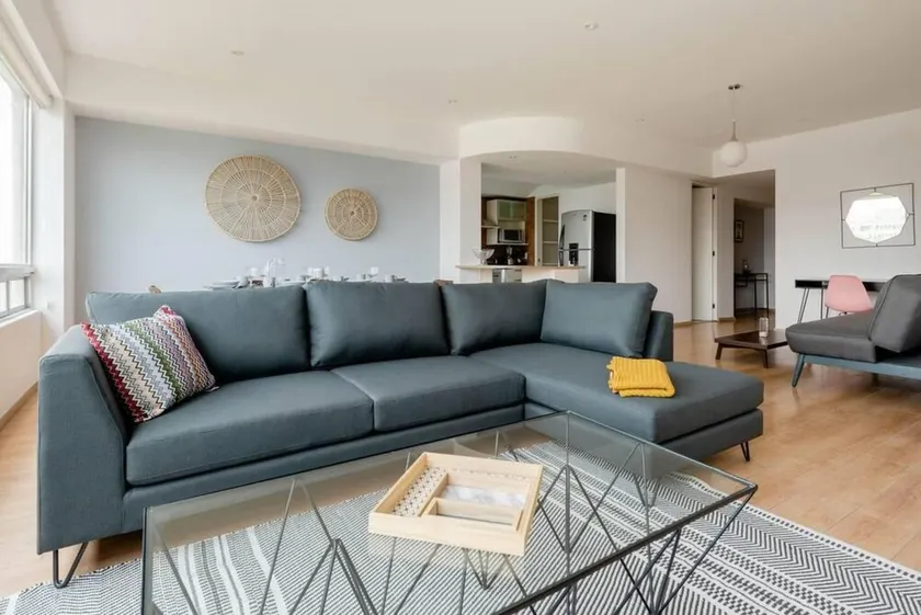 Chic Renovated Pet Friendly Apt W Garden GYM - Image 1