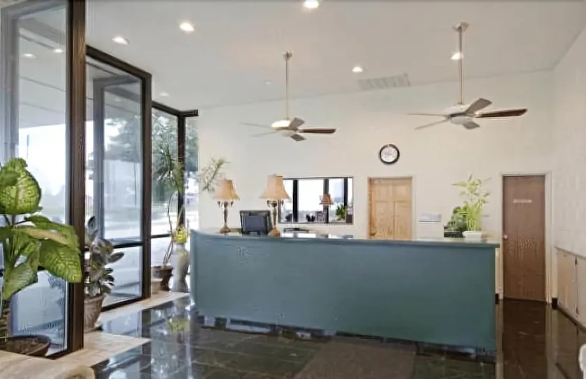 Springfield Inn - Image 1