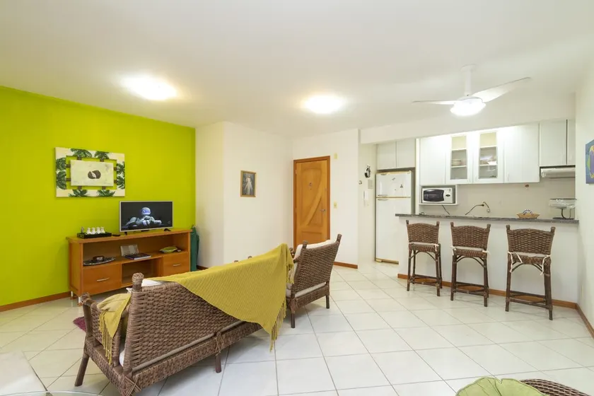 Apartamento 3 Quartos em Bombas Bombinhas - 140m da Praia - Churrasqueira - 1 Vaga - Image 1