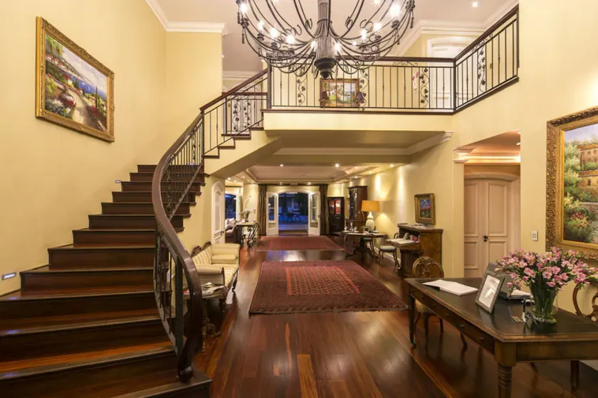 Auberge Hollandaise Guesthouse by Misty Blue Hotels - Image 1