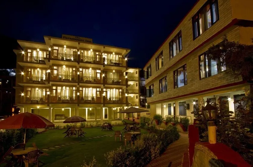 The Paramount Inn by OYO Rooms - Image 1