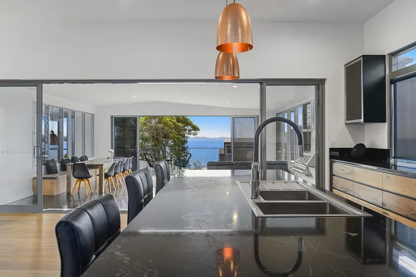 Due North Beach House - Image 1