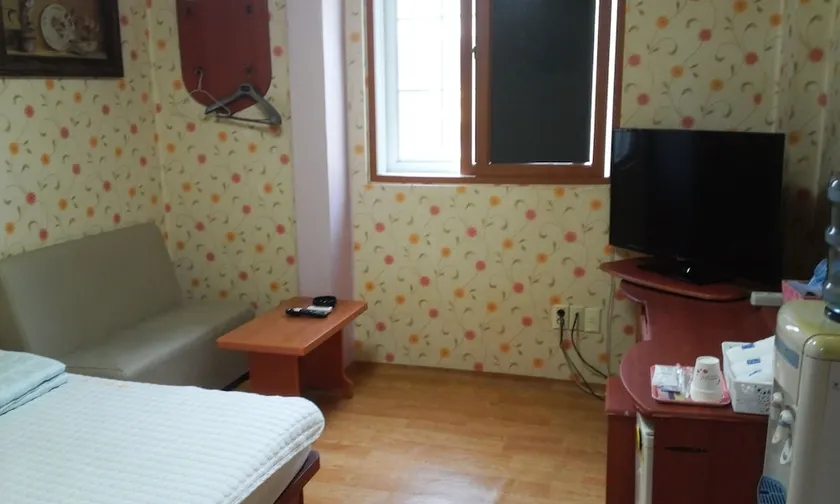 Nampo Won Motel - Image 1