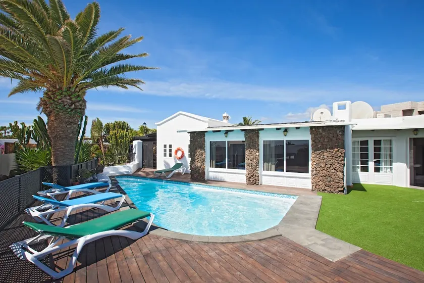 Villa Jessica Suites - Image 1