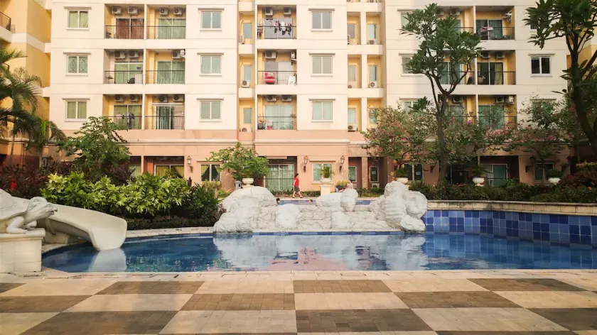 Simply Spacious Studio Room at City Home Apartment near Kelapa Gading - Image 1