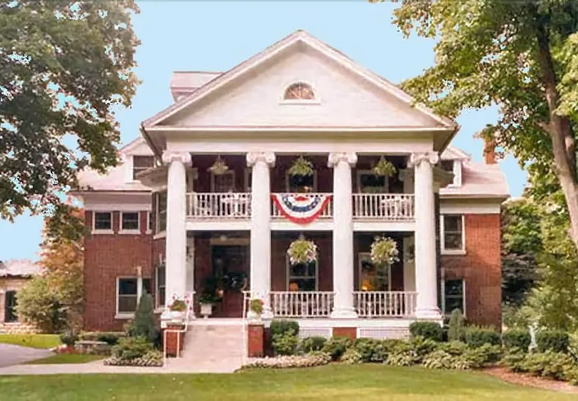 Arbor Hill Inn - Image 1