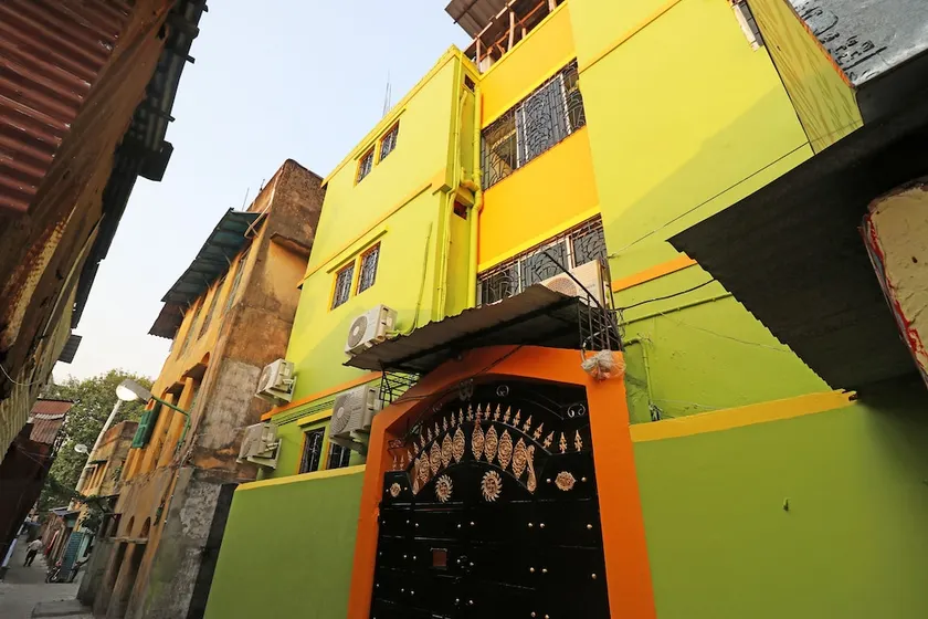Karunamoyee Guest House By OYO Rooms - Image 1