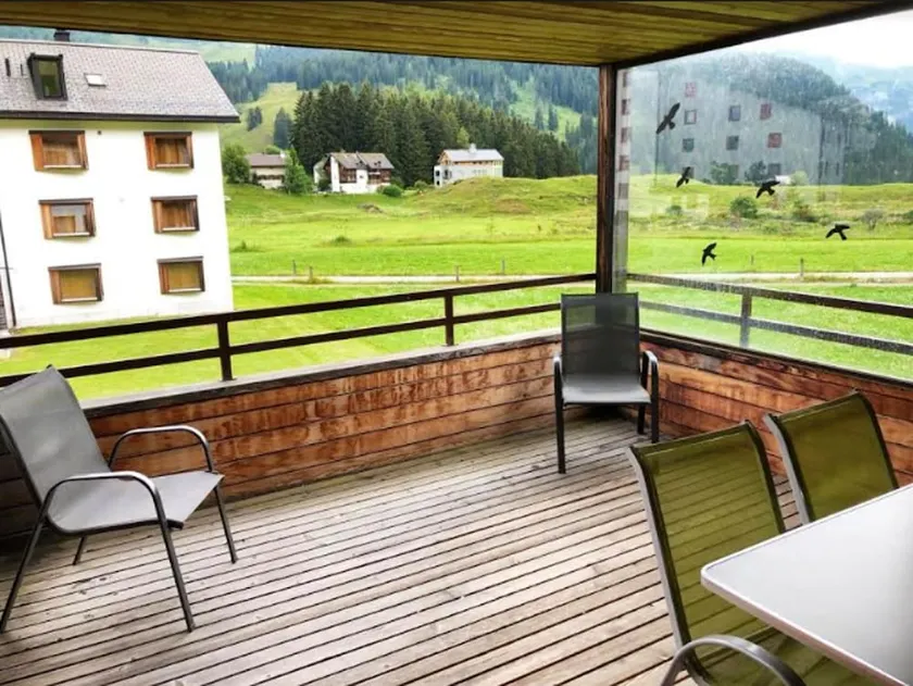 Apartment With 3 Bedrooms in Parpan, With Wonderful Mountain View, Furnished Balcony and Wifi - 200 m From the Slopes - Image 1