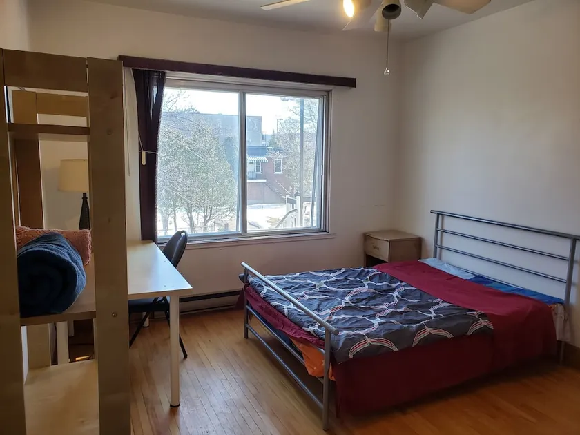 Apartment near Metro Monk Station - Image 1