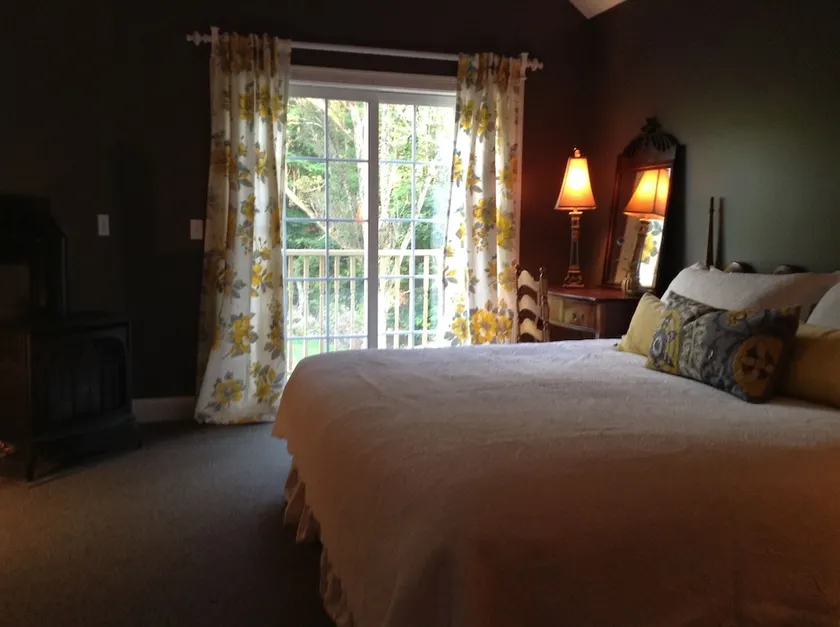 Green River Inn - Image 1
