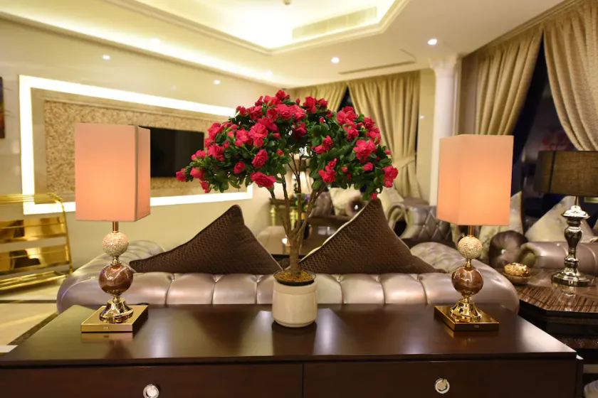 Clemence Hotel Suites - Image 1