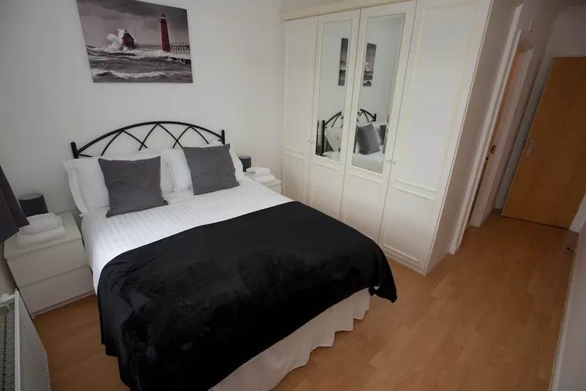 Celador Apartments - Regents Riverside Serviced Apartments - Image 1