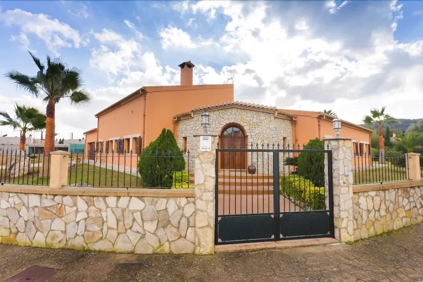 Villa Argelaga - Image 1
