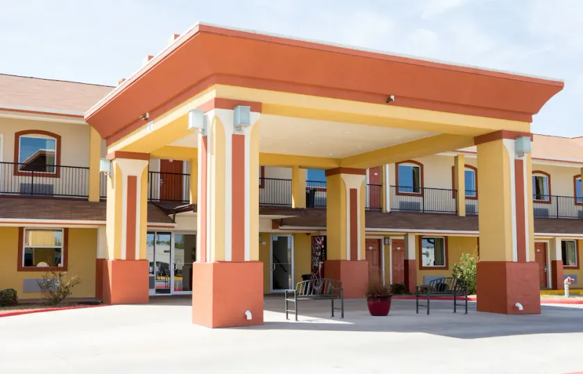 Sands Inn & Suites - Image 1