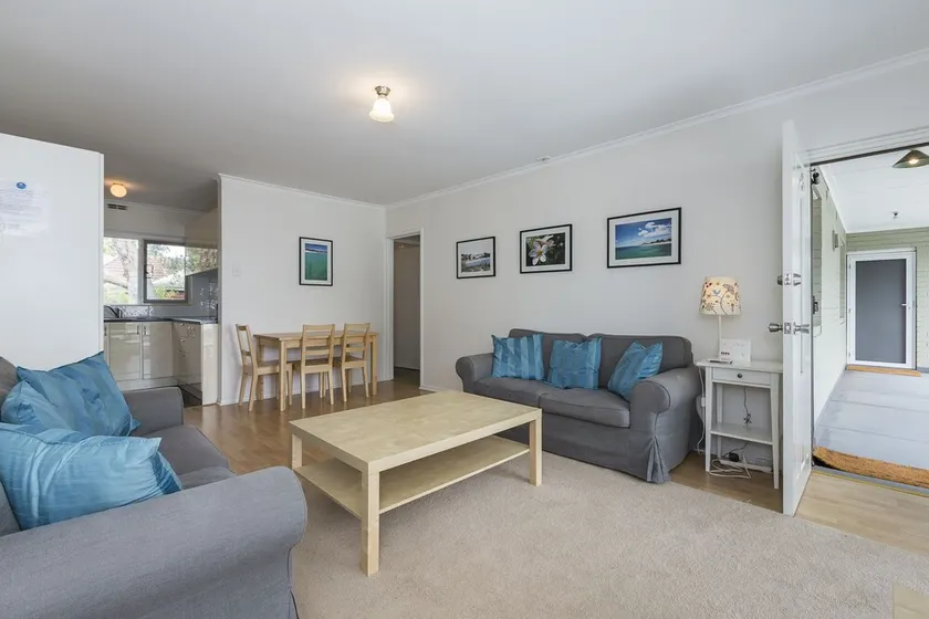Claremont Apartment Number 6 - Image 1
