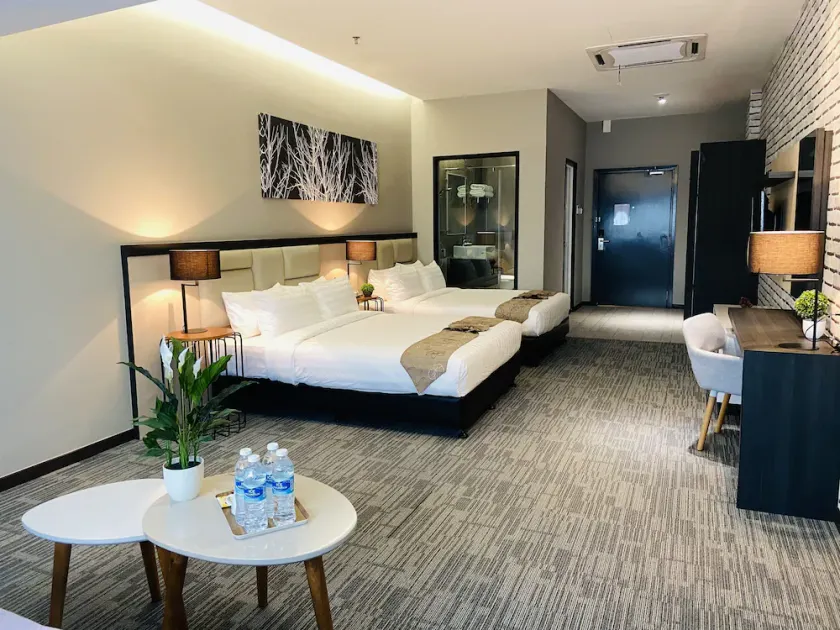 Glex Hotel Signature JB - Image 1