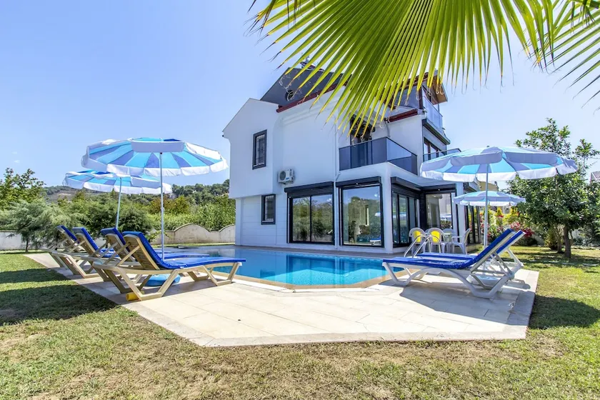 Villa Serra by Villamnet - Image 1