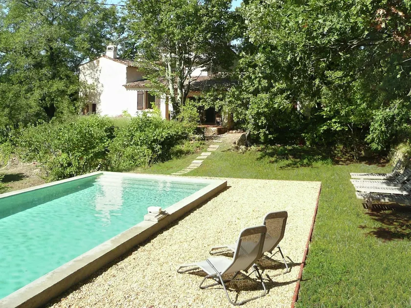 Beautiful Holiday Villa With Privat Pool Surrounded by Vineyard in Entrecasteaux - Image 1