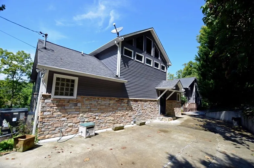 Hurricane Hideaway - Image 1
