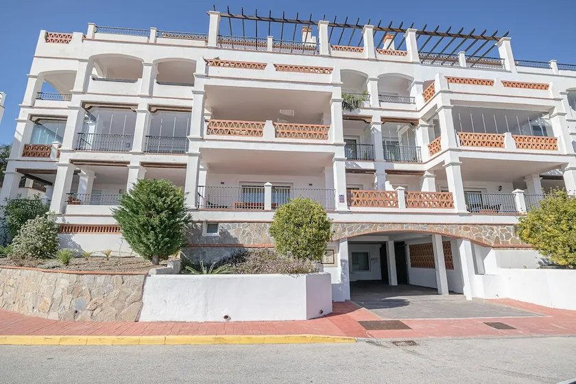 Apartamento Calahonda - Image 1