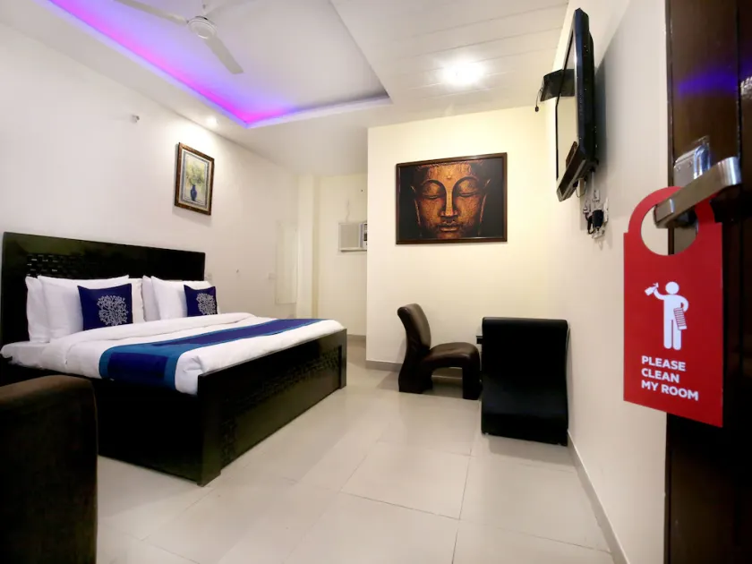 Hotel Oak By OYO Rooms - Image 1