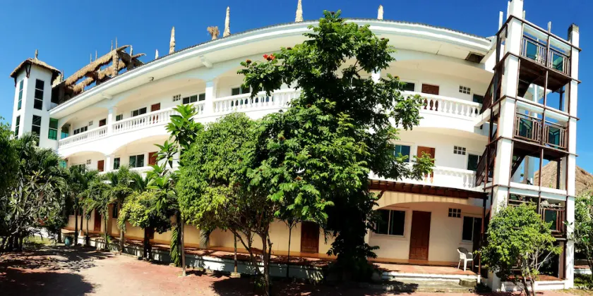 Blue Garden Resort - Image 1