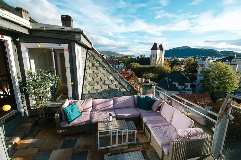 Penthouse Apartment - Image 1