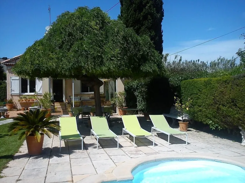 Studios avec piscine en Provence - Image 1