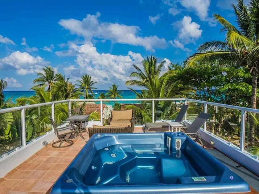 Paraiso Villa by ChezPlaya - Image 1
