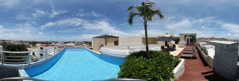 Hotel 770 - Image 1