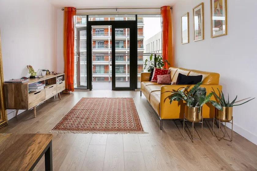 East London Apartment - Image 1