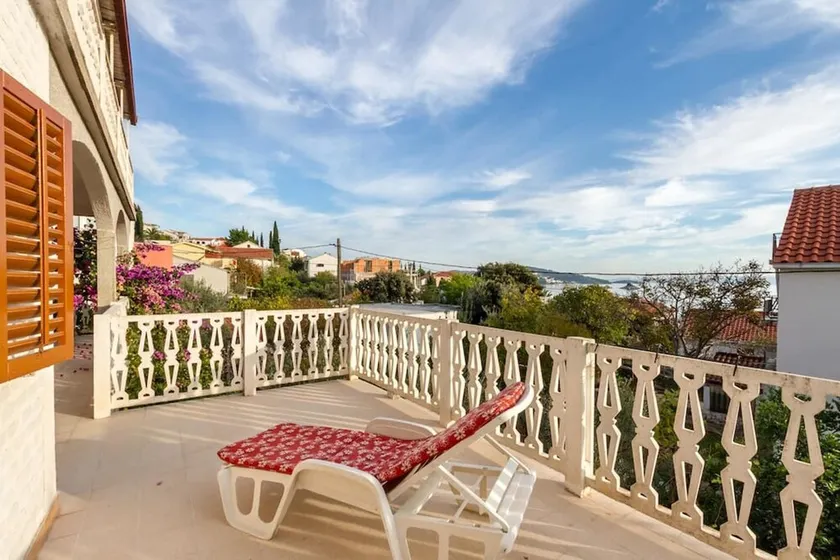 Apartment With 3 Bedrooms in Seget Vranjica, With Wonderful sea View a - Image 1