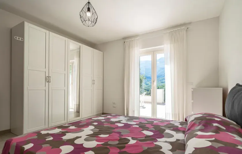 Beautiful Home in Farindola With Wifi and 2 Bedrooms - Image 1