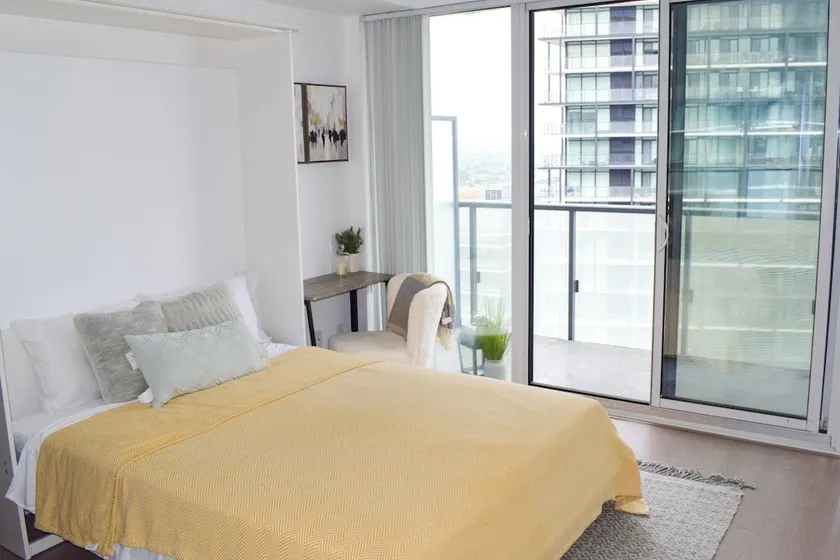 Modern Downtown Studio With City Views Balcony - Image 1